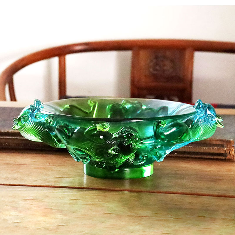 Läpinäkyvä vihreä lasi hedelmälautanen