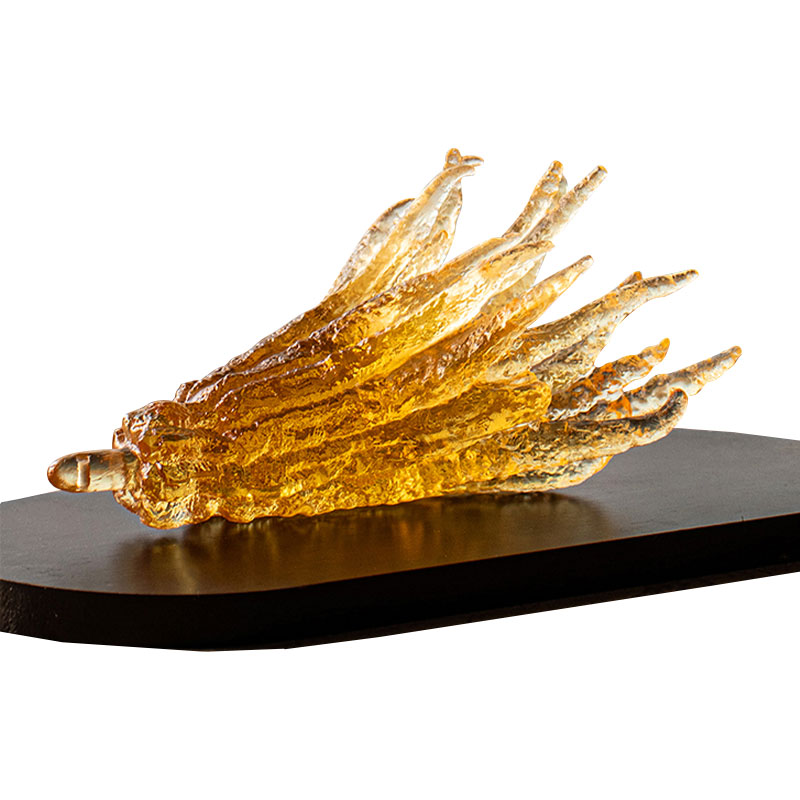 Käsin muotoiltu kullanvärinen lasinen suitsukepidike