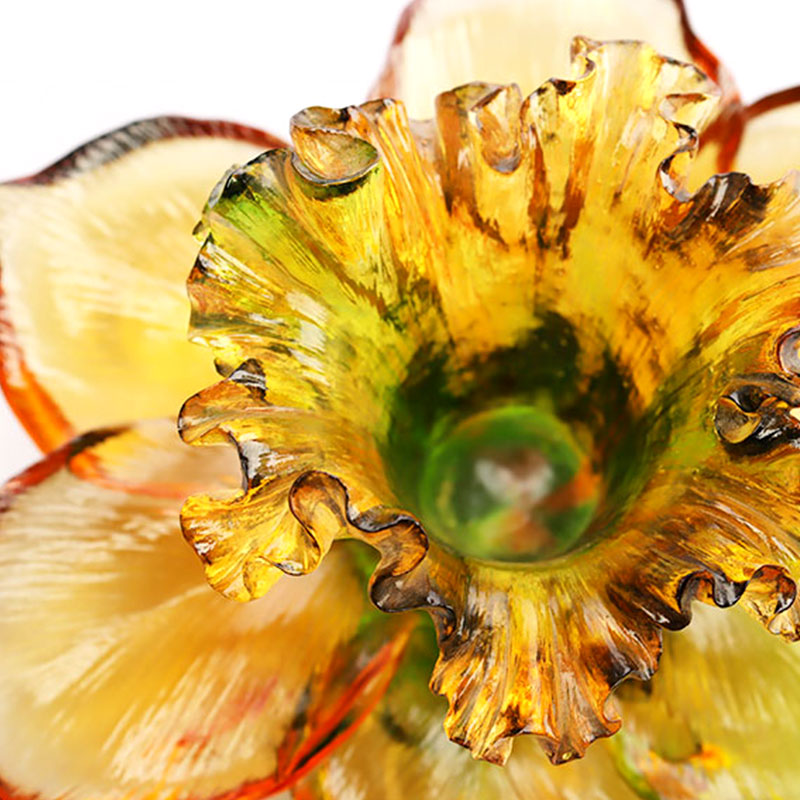 Terälehden muotoinen lasikynttilänjalka