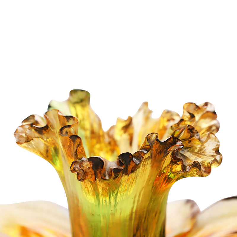 Terälehden muotoinen lasikynttilänjalka