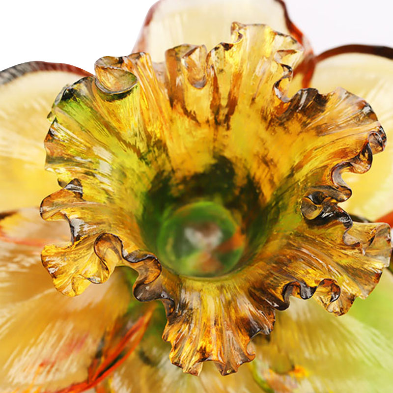 Terälehden muotoinen lasikynttilänjalka