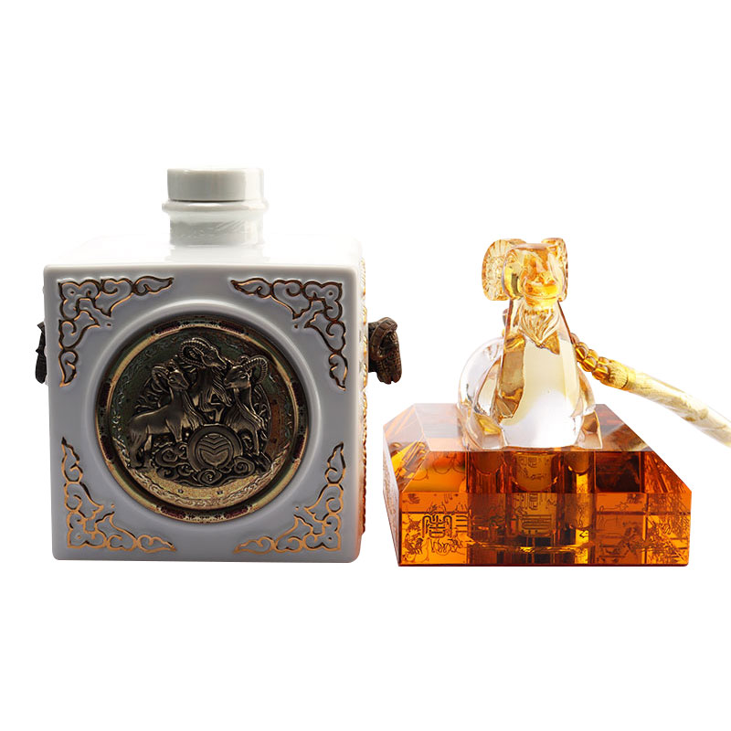 Kiinalainen Zodiac Animal Shapes -korkki kristallilasiviinipullosetti