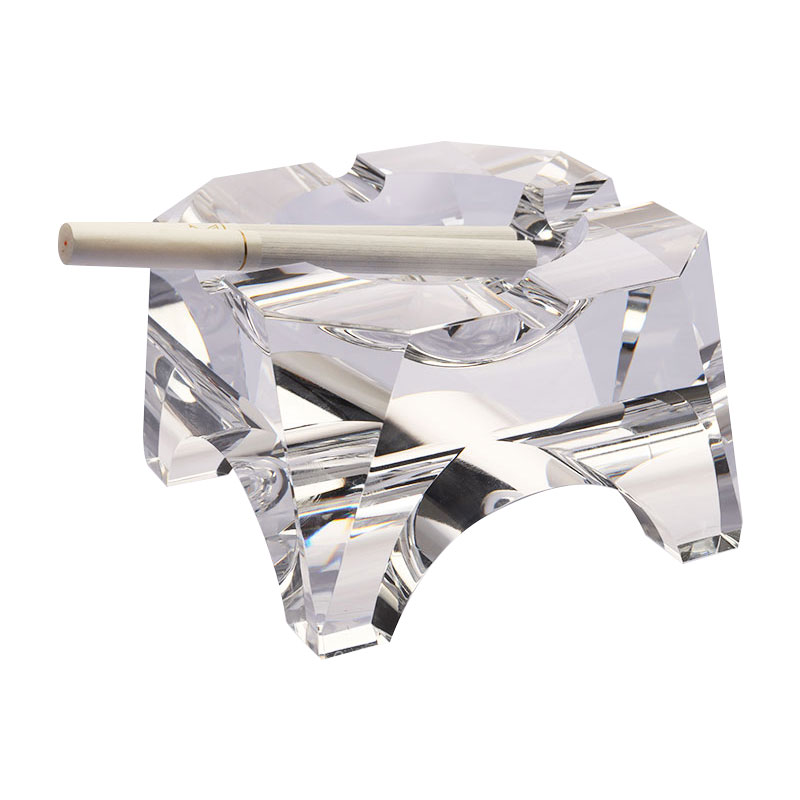 Yksinkertainen geometrinen muotoilu läpinäkyvä lasi kristalli tuhkakuppi