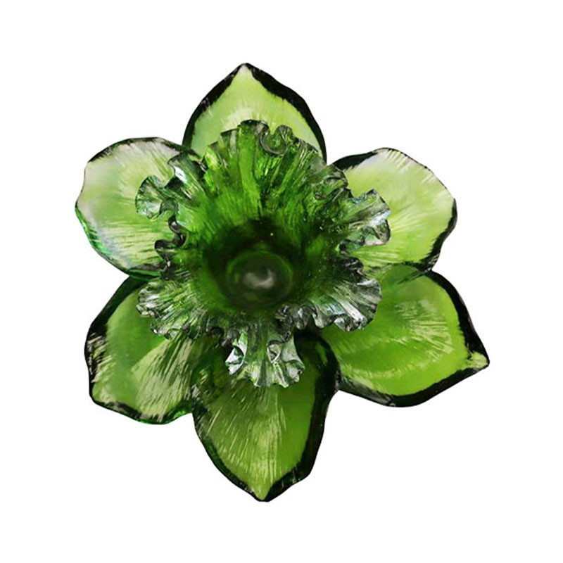 Terälehden muotoinen lasikynttilänjalka