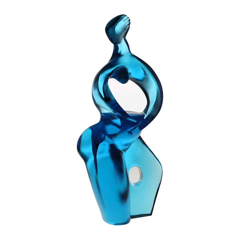 Puhdassinisiä Artemis-taidehahmoja